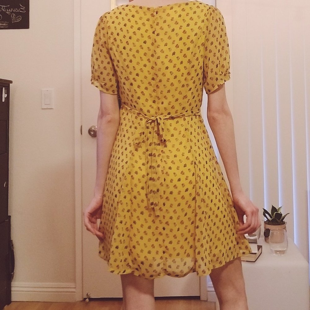 Floral Spring Mini Dress - Picture 4 of 6